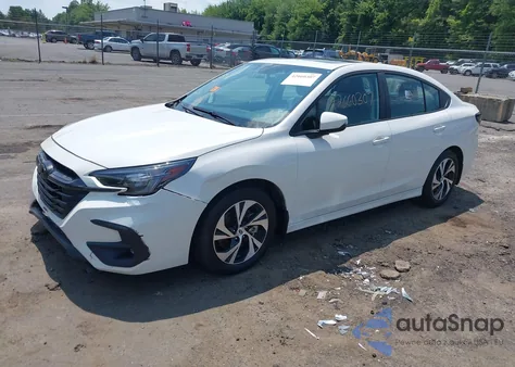 2024 Subaru Legacy Premium из США, поврежденный, VIN 4S3BWAF6XR3020504